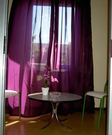 Violetta Hotel *