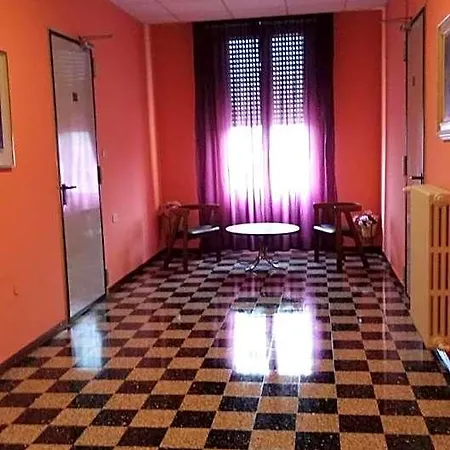 Violetta Hotel